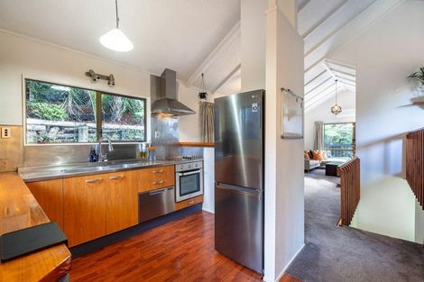 Photo of property in 2/33 Sapphire Place, Bayview, Auckland, 0629
