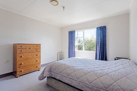 Photo of property in 21 Holt Place, Waipukurau, 4200