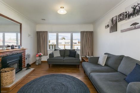 Photo of property in 6 Howard Road, Taradale, Napier, 4112