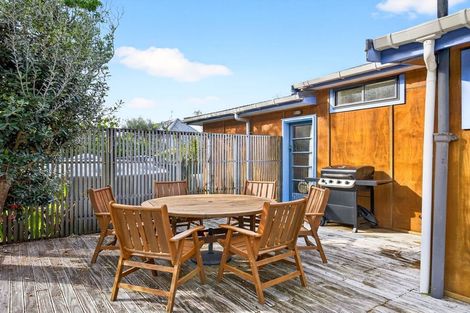Photo of property in 49 Moana Road, Okitu, Gisborne, 4010
