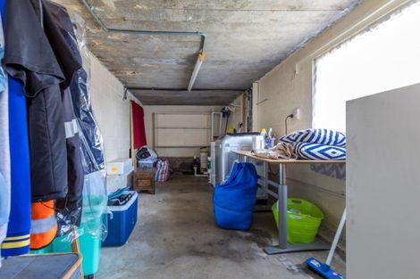 Photo of property in 11 Walden Place, Mangere East, Auckland, 2024