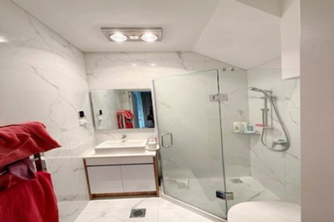 Photo of property in 17b Oriana Avenue, Lynfield, Auckland, 1042