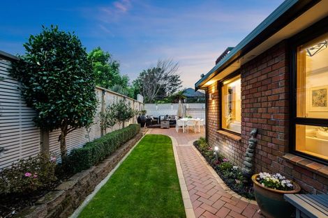 Photo of property in 19 Hinau Street, Woburn, Lower Hutt, 5010