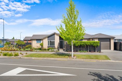 Photo of property in 9 Te Whenu Crescent, Marshland, Christchurch, 8083