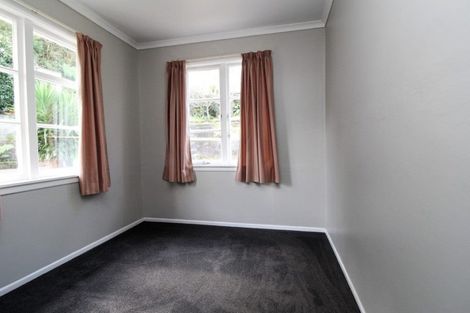 Photo of property in 59a Seaview Road, Marfell, New Plymouth, 4310