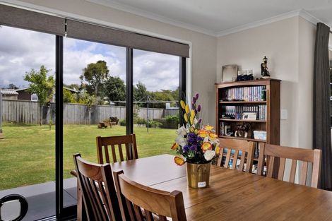 Photo of property in 13 Karaka Street, Merrilands, New Plymouth, 4312