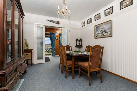 Photo of property in 76 Muriwai Road, Muriwai, 0881