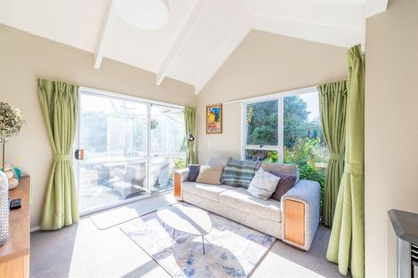 Photo of property in 5 Shanaway Close, Halswell, Christchurch, 8025