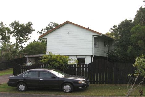 Photo of property in 6 Trengove Place, West Harbour, Auckland, 0618