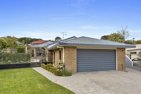 Photo of property in 13 Parkview Avenue, Western Heights, Hamilton, 3200