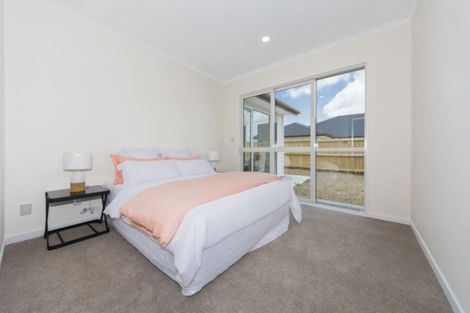Photo of property in 20 Will Street, Huapai, Kumeu, 0810