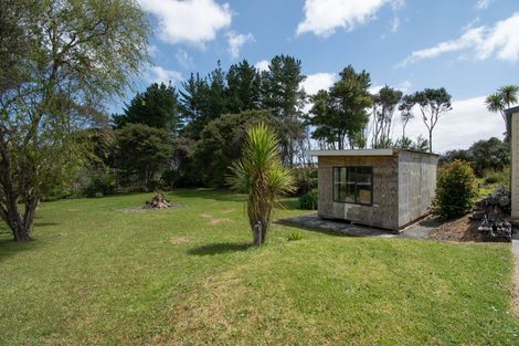 Photo of property in 15 Koutu Point Road, Opononi, Kaikohe, 0473