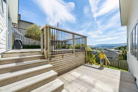 Photo of property in 4 Semaphore Lane, Whitby, Porirua, 5024
