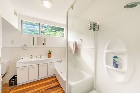 Photo of property in 81 Kamahi Street, Stokes Valley, Lower Hutt, 5019