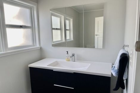 Photo of property in 1/40 Nile Road, Milford, Auckland, 0620