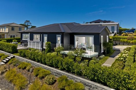 Photo of property in 97 Pinecrest Drive, Gulf Harbour, Whangaparaoa, 0930