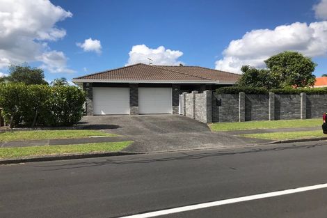 Photo of property in 12 Suncrest Drive, West Harbour, Auckland, 0618