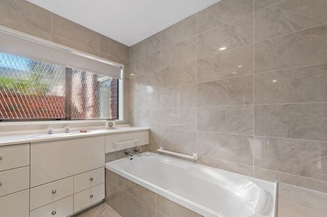 Photo of property in 2/62 Murray Place, St Albans, Christchurch, 8014
