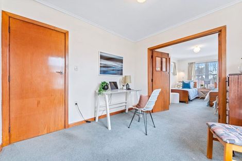 Photo of property in 1/108 Forrest Hill Road, Forrest Hill, Auckland, 0620