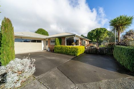 Photo of property in 37 Moa Street, Waikiwi, Invercargill, 9810