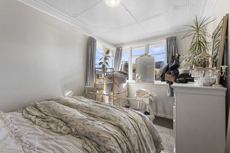 Photo of property in 489 Kaikorai Valley Road, Bradford, Dunedin, 9011