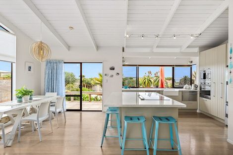 Photo of property in 27 Blue Bell Parade, Omaha, Warkworth, 0986