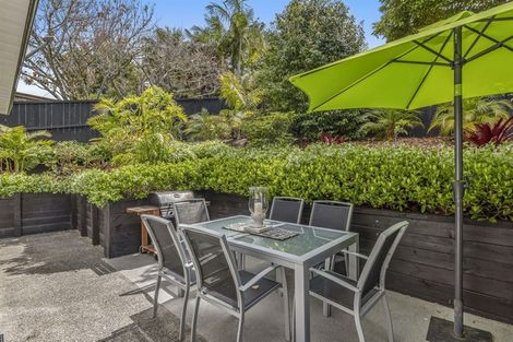Photo of property in 2/47 Centorian Drive, Windsor Park, Auckland, 0632