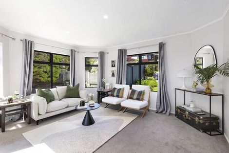 Photo of property in 94 Woodman Drive, Tawa, Wellington, 5028