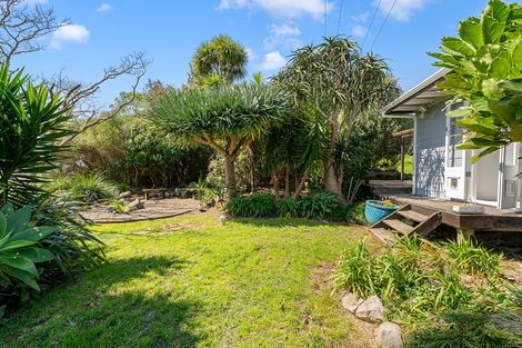 Photo of property in 407 Pataua Road South, Pataua South, Onerahi, 0192