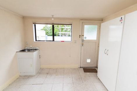 Photo of property in 42 Riverbank Street, Ebdentown, Upper Hutt, 5018