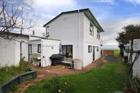 Photo of property in 26 Aputa Avenue, Te Puru, Thames, 3575