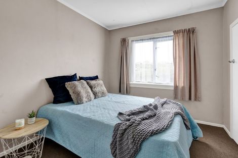 Photo of property in 17 Rainsford Street, Moturoa, New Plymouth, 4310