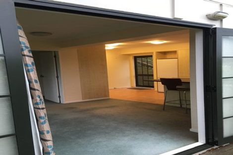 Photo of property in 37 Sydenham Street, Northland, Wellington, 6012