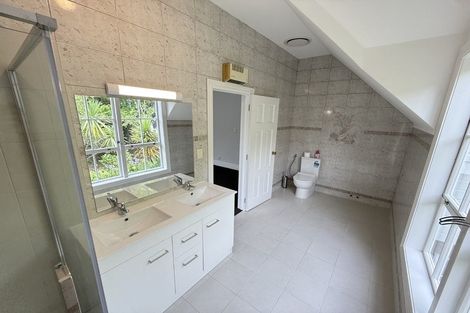 Photo of property in 14 Amreins Road, Waitakere, Henderson, 0782