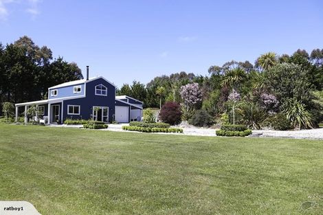 Photo of property in 240 Alma Road, Westport, 7892