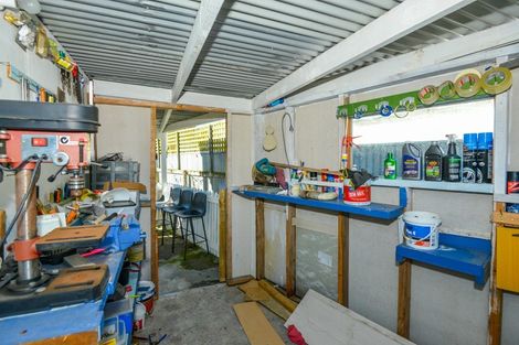 Photo of property in 1215 Willowpark Road North, Mayfair, Hastings, 4122