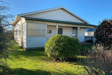 Photo of property in 96 King Edward Street, Eltham, 4322