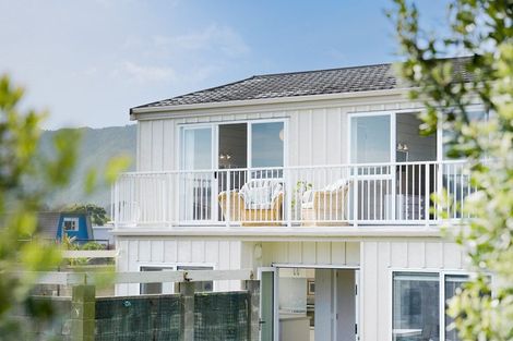 Photo of property in 115 Field Way, Waikanae Beach, Waikanae, 5036