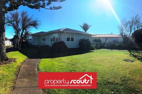 Photo of property in 76 Gloria Avenue, Te Atatu Peninsula, Auckland, 0610