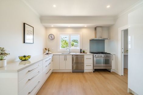 Photo of property in 33 Moa Street, Alicetown, Lower Hutt, 5010