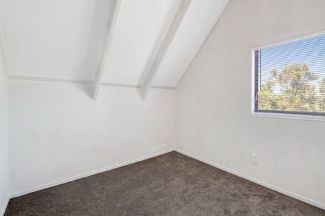 Photo of property in 2162 State Highway 16, Helensville, 0875