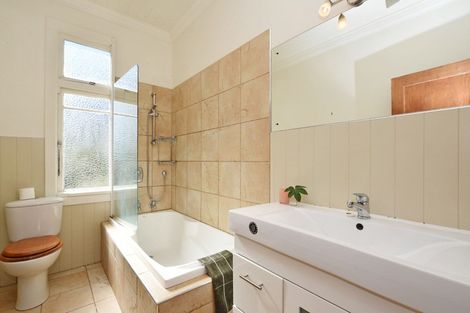 Photo of property in 5 Prince Street, Winton, 9720