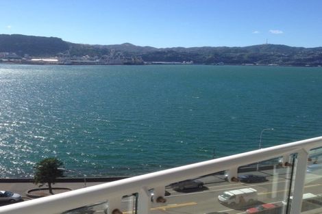 Photo of property in The Capital, 30/370 Oriental Parade, Oriental Bay, Wellington, 6011