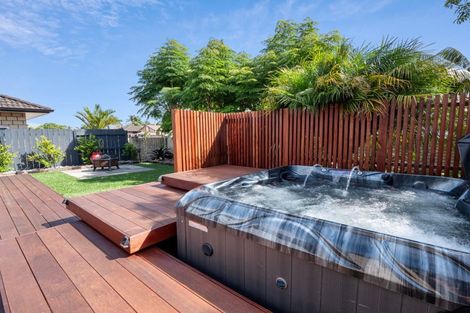 Photo of property in 72 Oriental Parade, Papamoa Beach, Papamoa, 3118