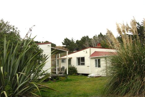 Photo of property in 4 Poto Street, Aramoana, Port Chalmers, 9082