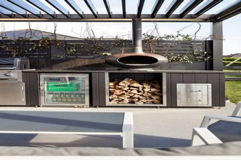 Photo of property in 15 Moemoea Place, Cambridge, 3434