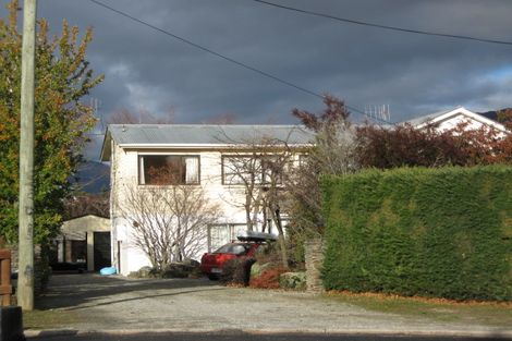 Photo of property in 7 Clematis Court, Wanaka, 9305