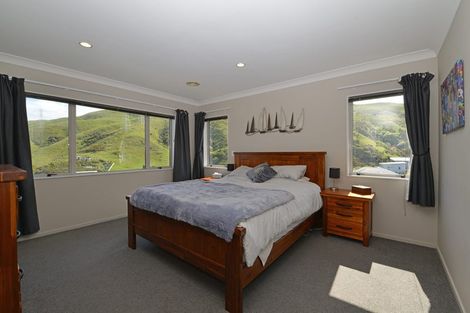 Photo of property in 5a Gifford Grove, Churton Park, Wellington, 6037