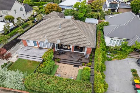 Photo of property in 2/110 Leinster Road, Merivale, Christchurch, 8014