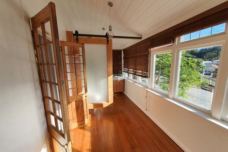 Photo of property in 24 Baden Road, Hataitai, Wellington, 6021